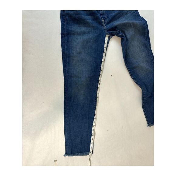 7 for All Mankind Roxanne Ankle Jeans Light Medium Wash - Size 31 - Picture 5 of 8